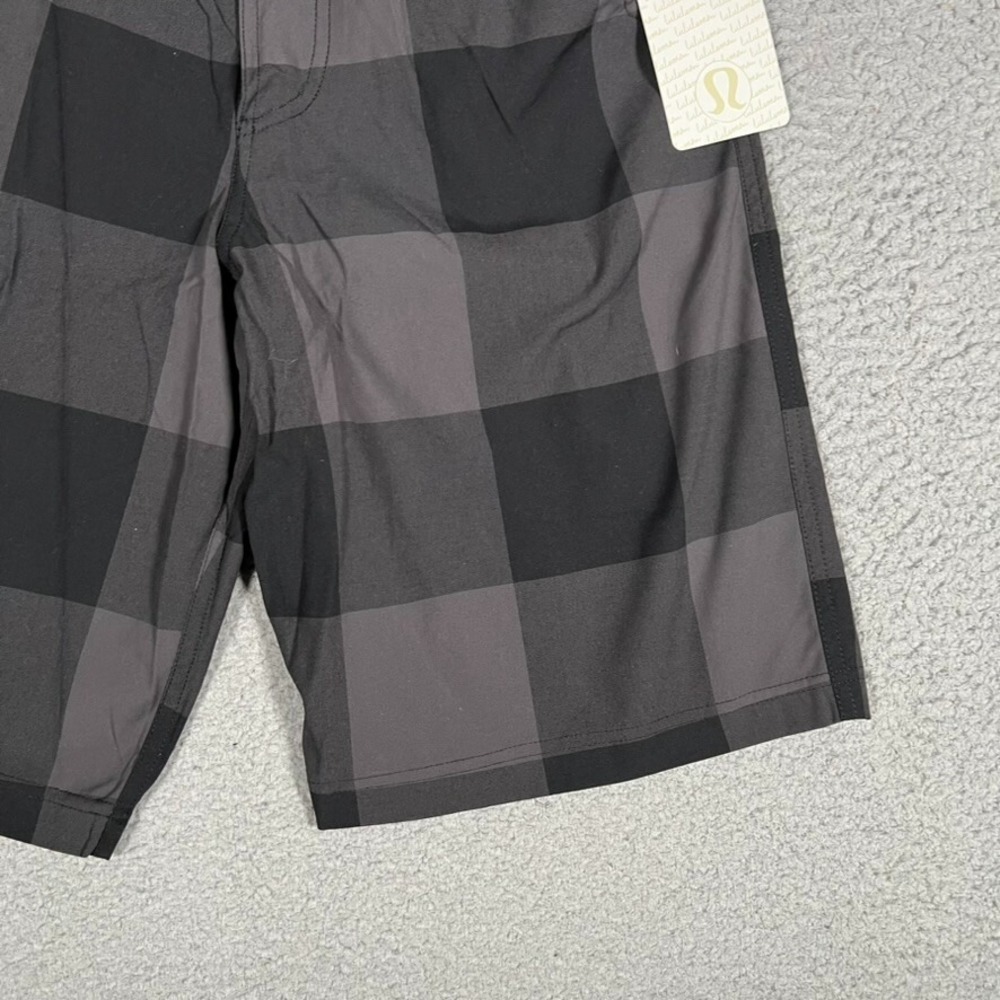 Lululemon Shorts Mens 30 Gray Plaid 11" Kahuna Warpstreme Casual Preppy‎ Pockets - Picture 4 of 12